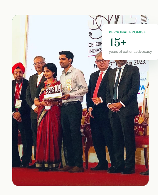 Manas Ranjan Nayak receiving the Top 100 Healthcare Leaders award